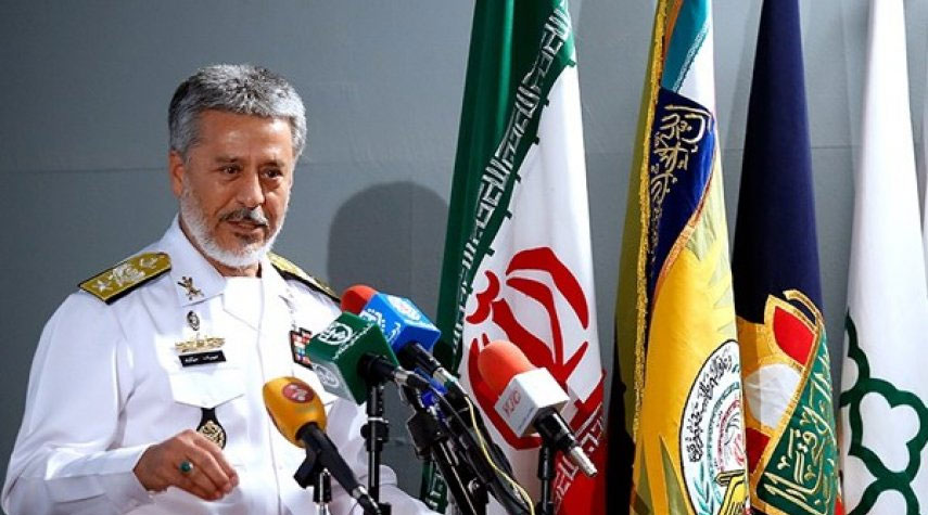 مسؤول عسكري ايراني: علماؤنا الشباب يواصلون طريق الشهيد فخري زادة