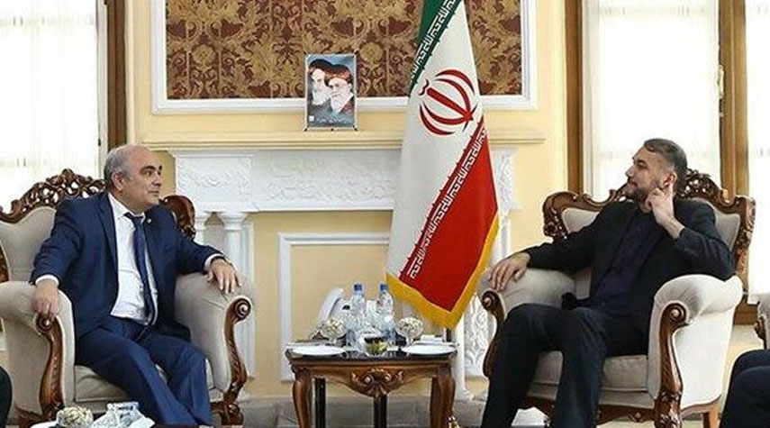 مسؤول برلماني ايراني يؤكد ان الهيمنة الاميركية على العالم ستزول سريعاً