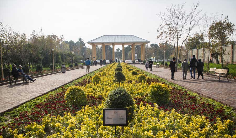 بالصور: نزهة وسياحة في حديقة "وثوق الدولة" التاريخية 