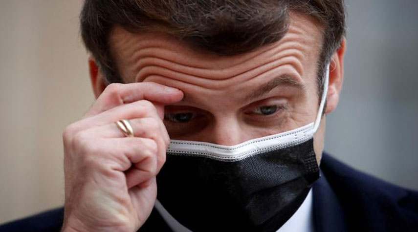 الرئيس الفرنسي يغرد لأول مرة بعد إصابته بكوفيد-19