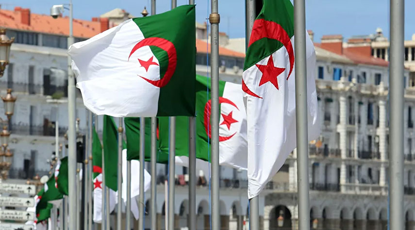 وفاة وزير الداخلية الجزائري الأسبق نور الدين زرهوني