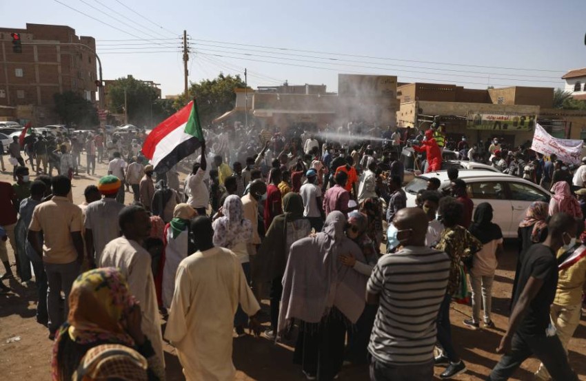 بالصور... السودان تشهد مظاهرات غاضبة ضد حكومة حمدوك