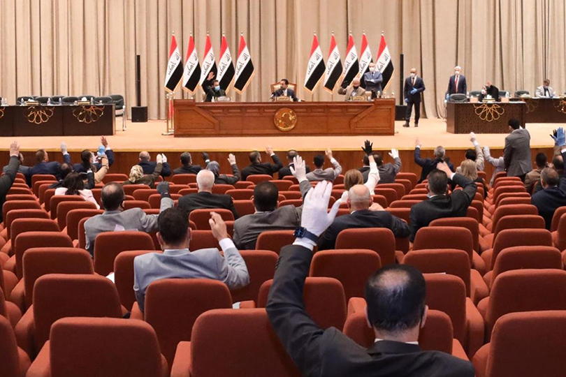 العراق : برلمانيون يطلبون استضافة الكاظمي ومسؤولين ماليين