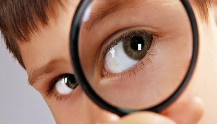 هل يمكن أن تسبب الإصابة بـ "كورونا" فقدان البصر؟