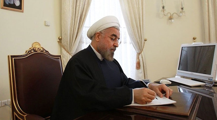 روحاني يدعو قادة الدول الى مزيد من الجهود لاجتياز الأزمات الراهنة