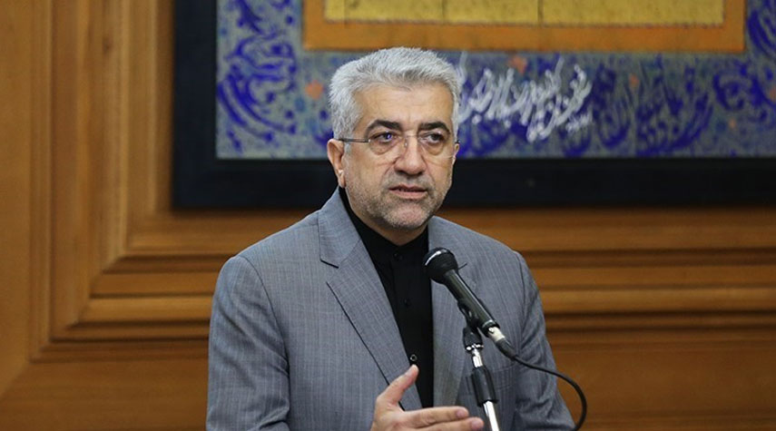 وزير الطاقة الايراني يبدأ لقاءاته مع المسؤولين في بغداد
