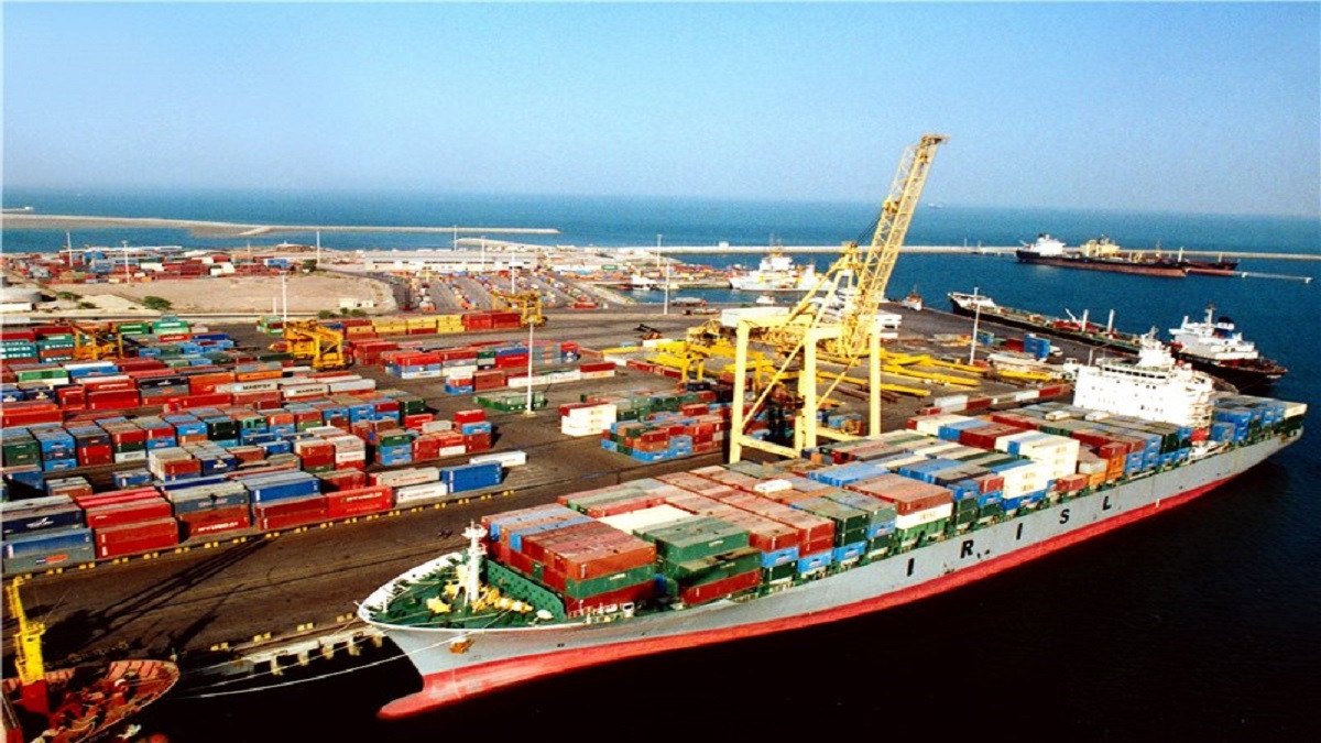 إيران.. إنشاء ميناء جديد على شواطئ مكران بطاقة 200 مليون طن