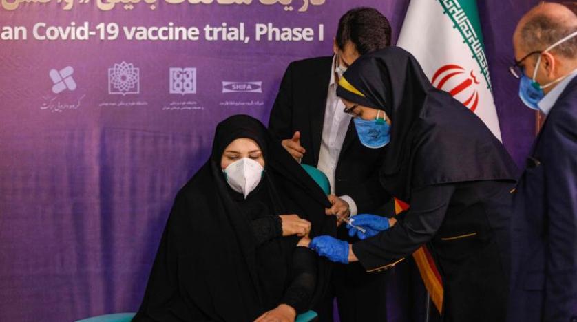 بالصور.. إجراء أول تطعيم بشري للقاح كورونا الايراني