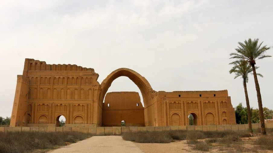 وزارة التراث الثقافي الايرانية مستعدة لترميم طاق كسرى في العراق