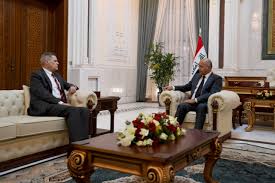صالح يستقبل السفير الامريكي في بغداد ويؤكد أهمية تخفيف التوترات