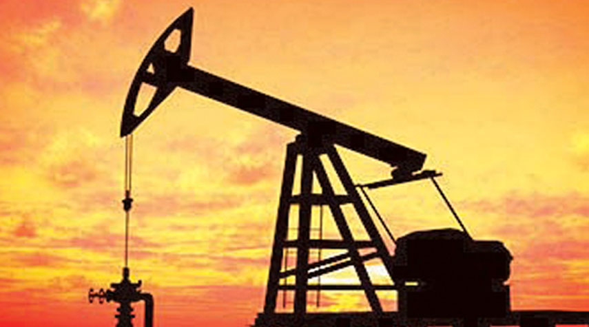 أسعار النفط تحقق أعلى مستوى في 11 شهراً