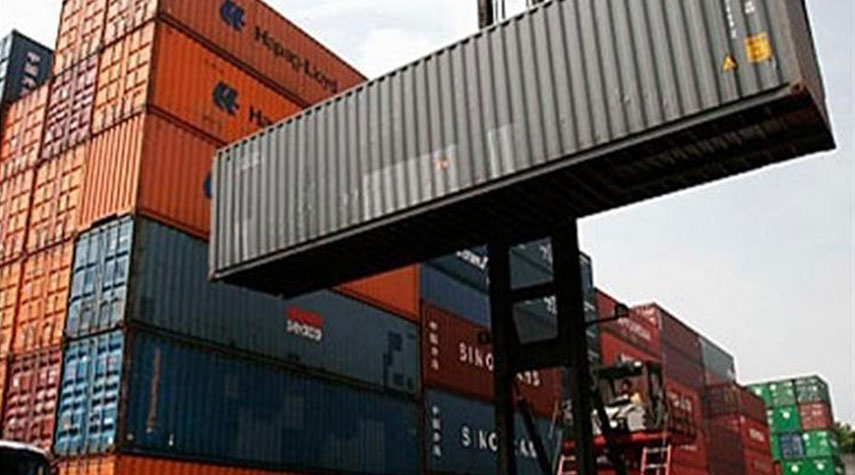 التجارة بين إيران وتركمانستان تزداد بنسبة 300 بالمئة