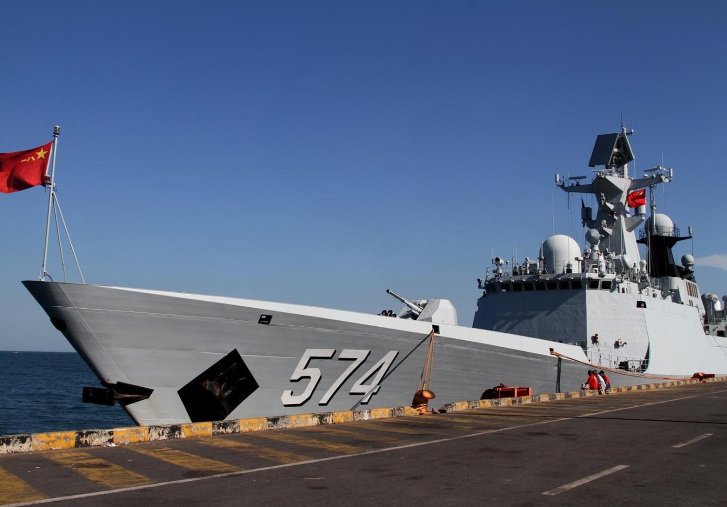 أسطول بحري صيني يتحرك بمهمة إلى خليج عدن