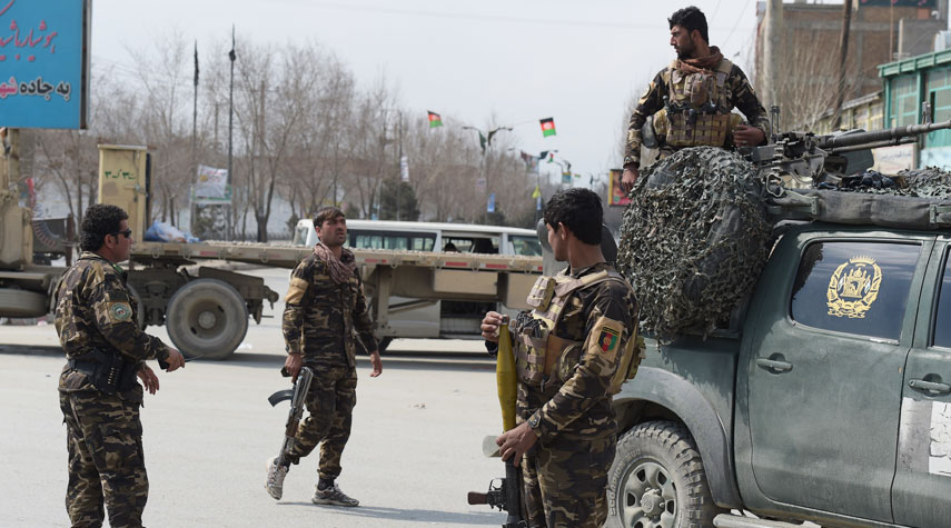 افغانستان... مقتل العشرات من عناصر الامن في هجمات لطالبان