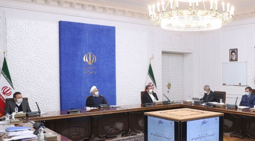 روحاني: على المواطنين أن يثقوا بالآفاق المستقبلية لاقتصاد البلاد