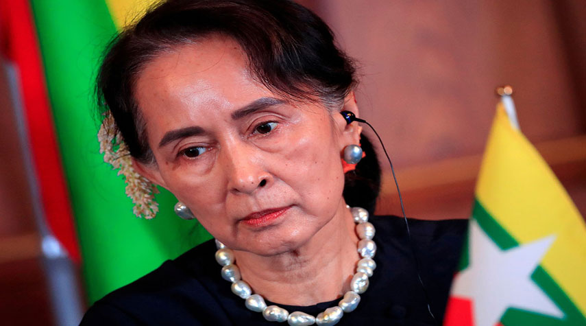 الجيش يعتقل الرئيس في ميانمار ويعلن حالة الطوارئ