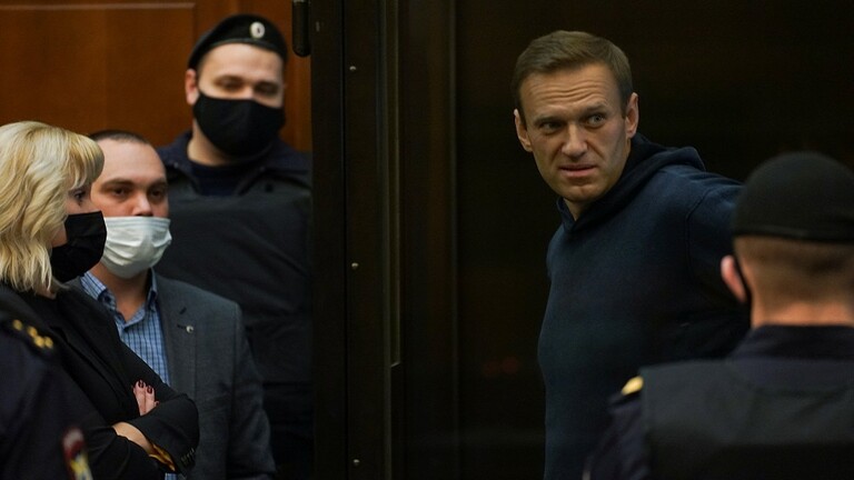 القضاء الروسي يحكم على نافالني بالسجن 3,5 سنة