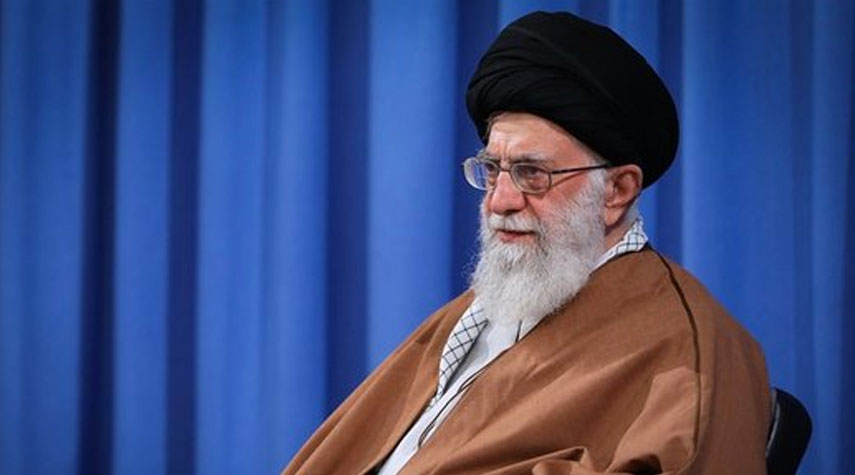 الإمام الخامنئي والموقف الحازم