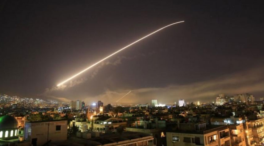 الدفاعات الجوية السورية تتصدى لعدوان صهيوني بالصواريخ في محيط دمشق