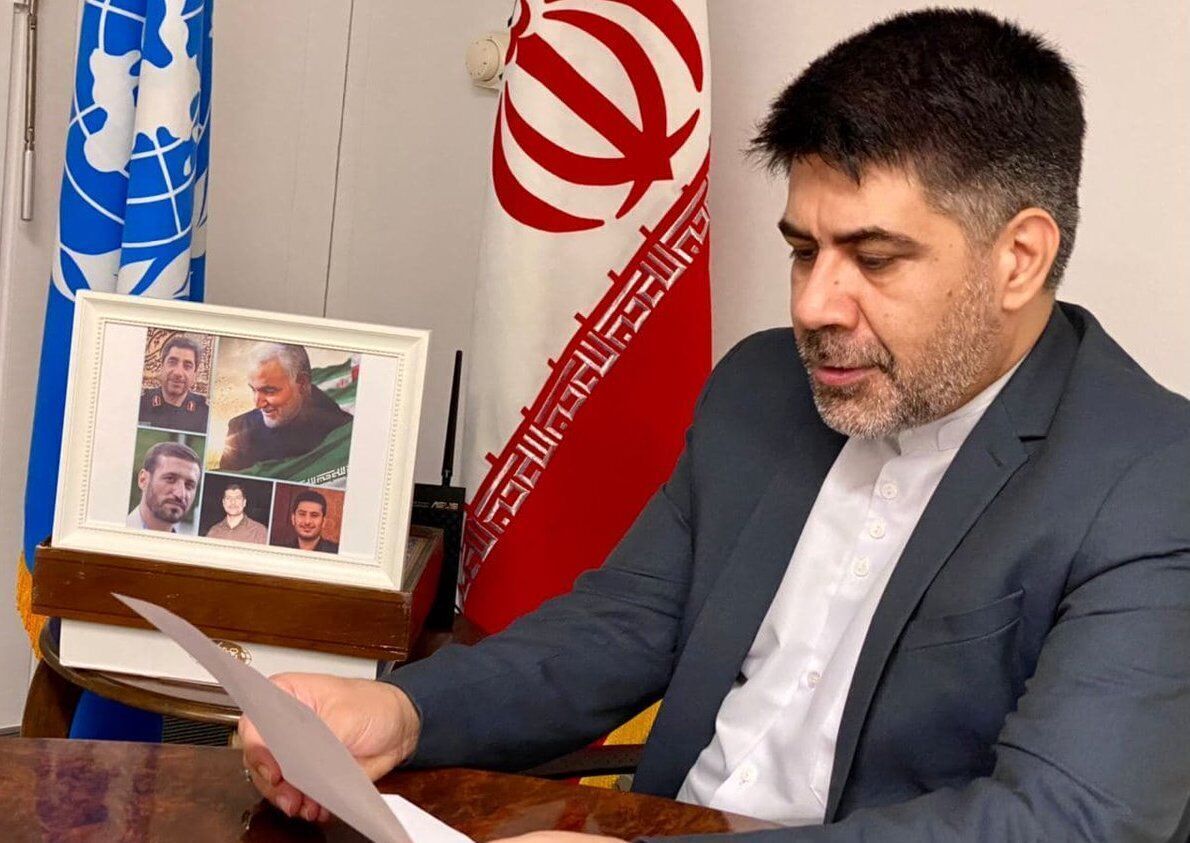 دبلوماسي ايراني: الحظر الامريكي انتهاك ظالم لحقوق الشعب الايراني