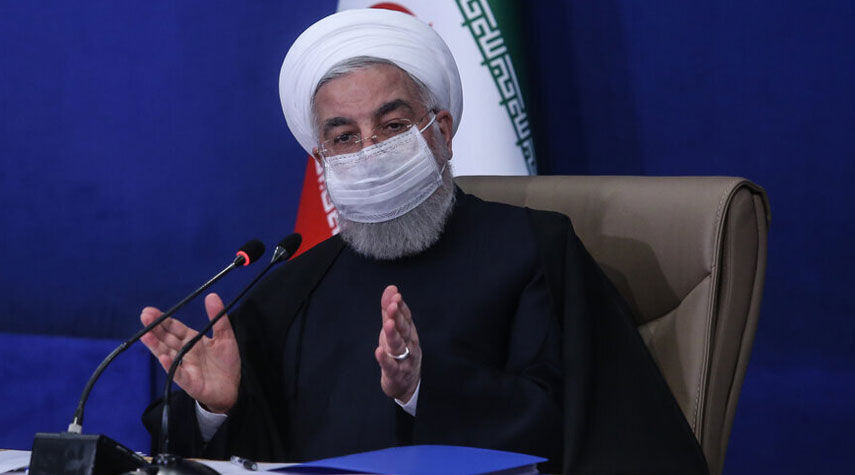 روحاني : بمقاومة الشعب وتوجيهات قائد الثورة تمكنا من اجتياز الصعاب