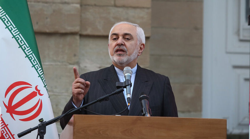وزير الخارجية الايراني: برودة كورونا والحظر على وشك الزوال  