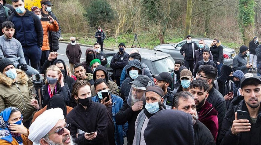 احتجاجات في بريطانيا على نشر صورة مسيئة عن النبي محمد (ص)