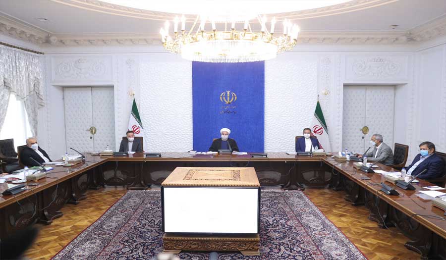 الرئيس روحاني يؤكد على دعم الاستثمار في قطاع الانتاج 