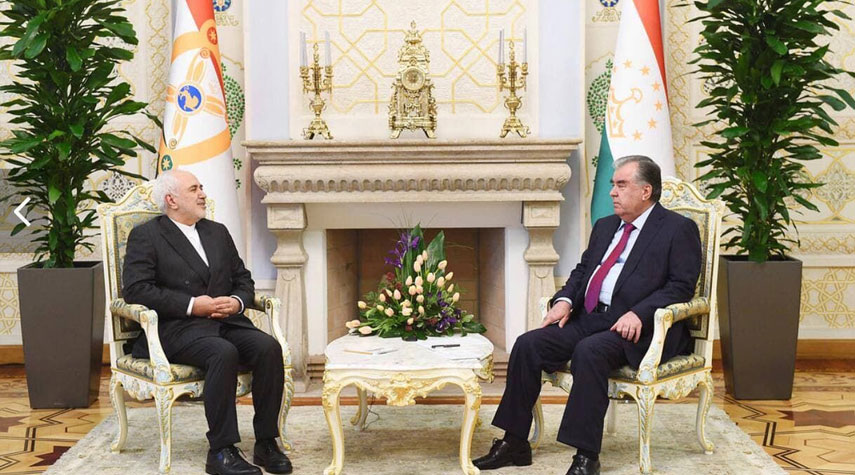 وزير الخارجية الايراني يجري محادثات مع رئيس طاجيكستان