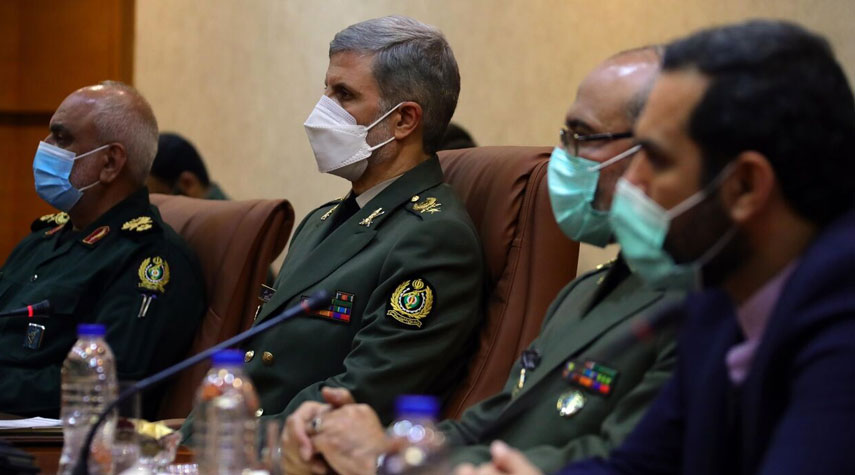 وزير الدفاع الايراني: الحظر التسليحي انتهى ولا مشكلة أمام تصدير التجهيزات العسكرية