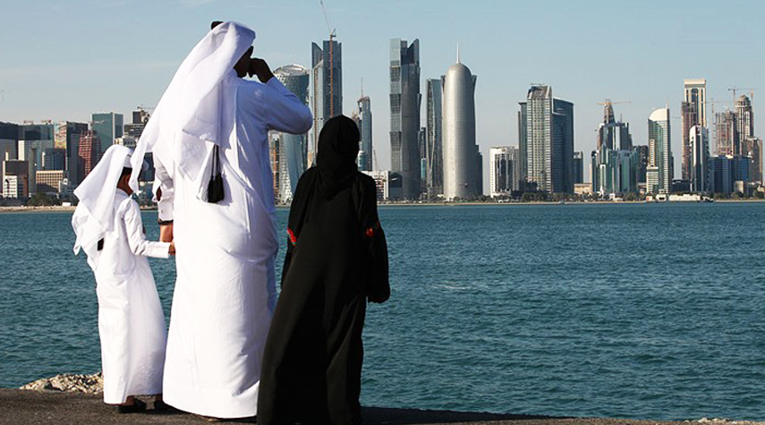قطر تعيد فرض إجراءات إغلاق صارمة مع ارتفاع إصابات كورنا