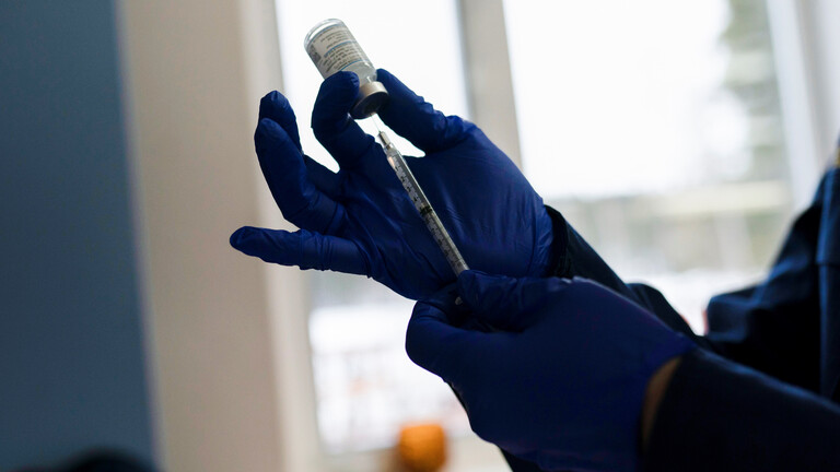 الولايات المتحدة تعلن إصابة 5800 شخص بكورونا رغم تطعيمهم ضد الفيروس