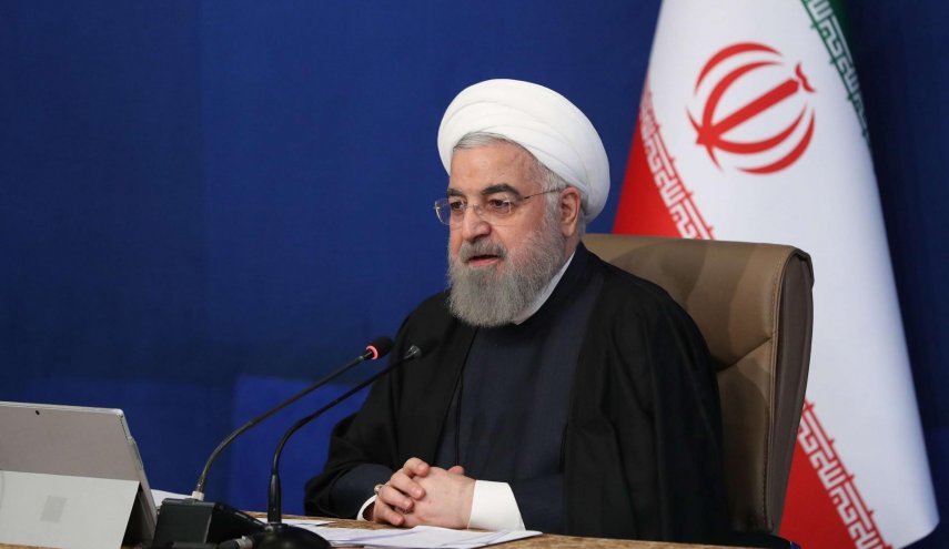 روحاني يشيد بالمؤسسات العسكرية في ايران