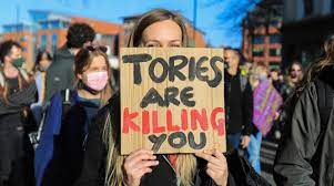 بريطانيا... احتجاجات على العزل العام بمسيرة وسط لندن