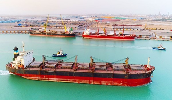 ايران تشدد البروتوكولات الصحية على السفن التجارية الهندية