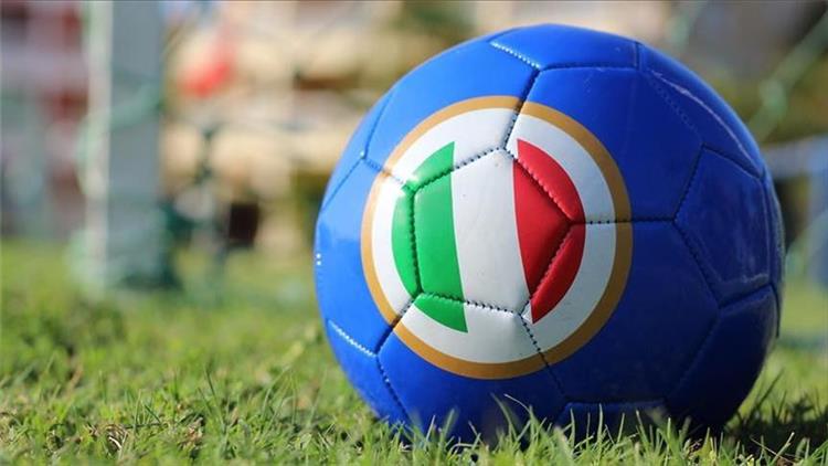الكرة الإيطالية... "إنتر ميلان" قد يتوج بلقب "الكالتشيو" اليوم من دون أن يلعب