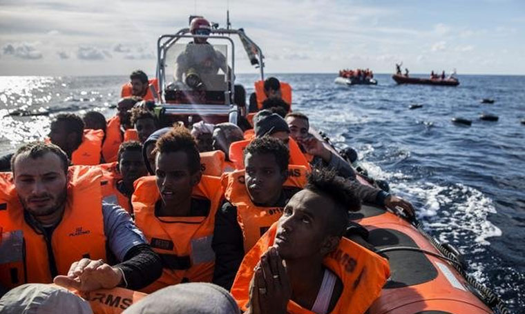 مفوضية شؤون اللاجئين: أكثر من 700 مهاجر أعيدوا إلى ليبيا مؤخراً