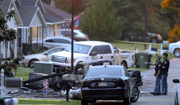 4 قتلى بعد سقوط طائرة على منزل في امريكا