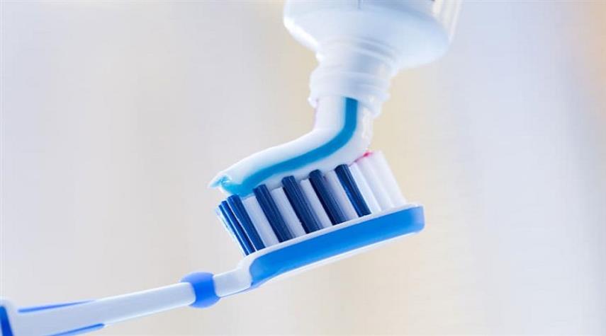 شركة تبتكر أنابيب معجون أسنان قابلة لإعادة التدوير في العالم