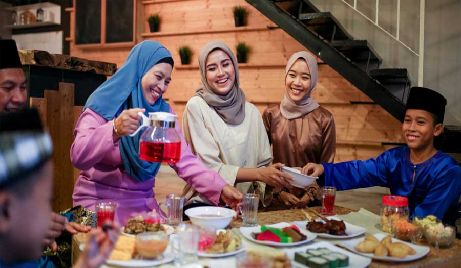 "بوبور لامبوك".. وجبة التضامن الاجتماعي في رمضان بماليزيا