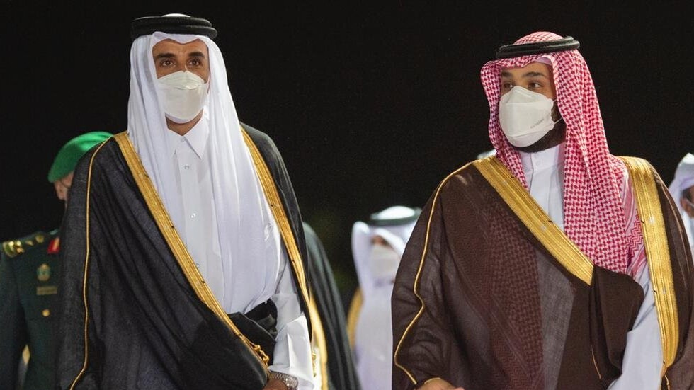 ولي العهد السعودي يستقبل امير قطر في الرياض
