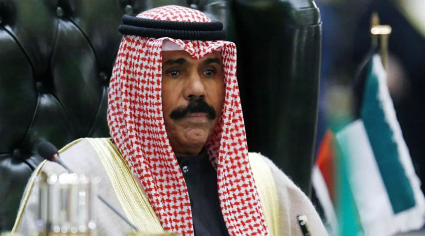 أمير الكويت يدين التصعيد الصهيوني في المسجد الأقصى