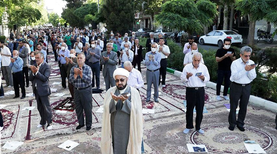 الاوقاف الايرانية : اقامة صلاة عيد الفطر في جميع انحاء البلاد