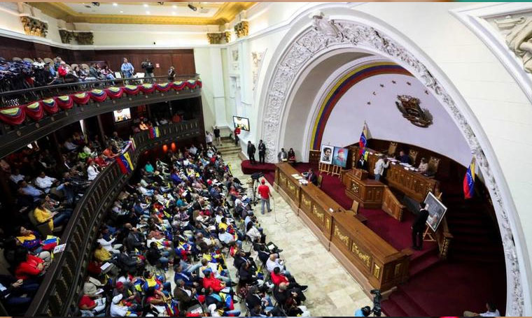 البرلمان الفنزويلي يقر قانوناً لكسر الحصار