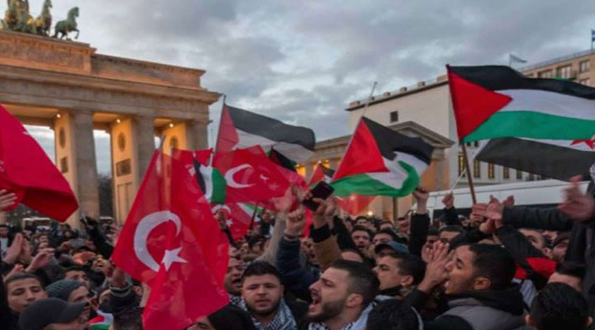 مظاهرات مناصرة للفلسطينيين في باريس ولندن وأنقرة