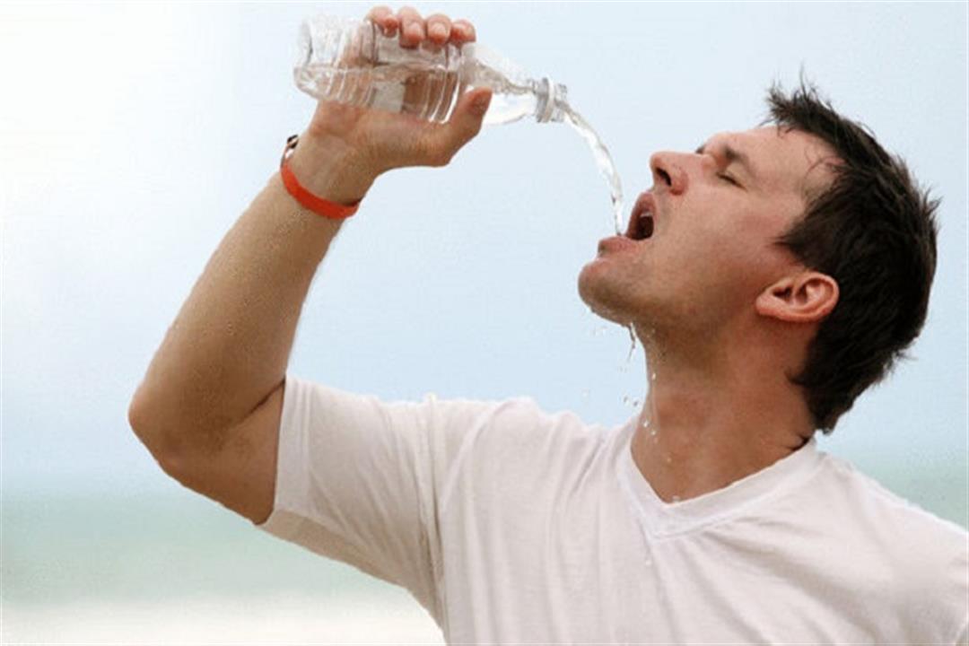 كيف يمكن تجاوز العطش خلال جو الصيف الحار؟