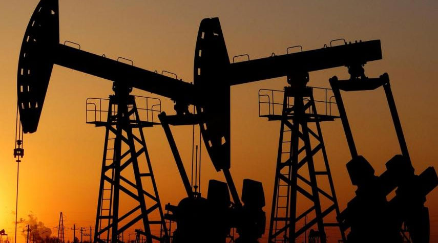 استقرار نسبي باسعار النفط وتوقعات بارتفاع تدريجي