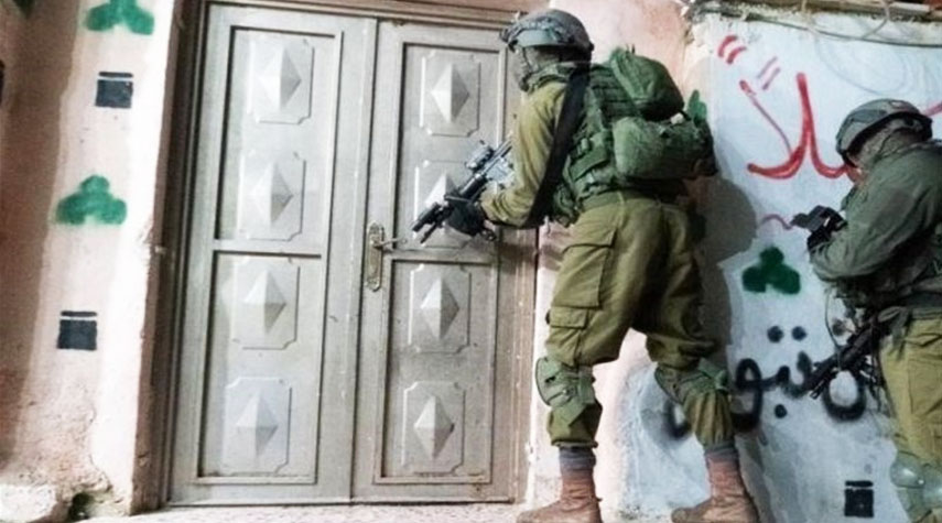 قوات الكيان الصهيوني تشن حملة اعتقالات في الضفة والقدس المحتلتين+صورة
