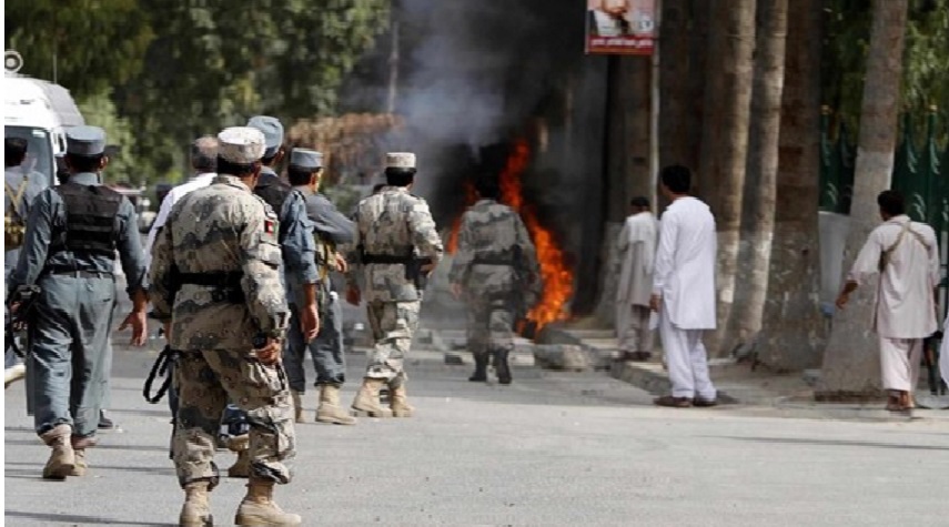 افغانستان... 17 قتيلا وجريحا جراء تفجير حافلة بشرق البلاد
