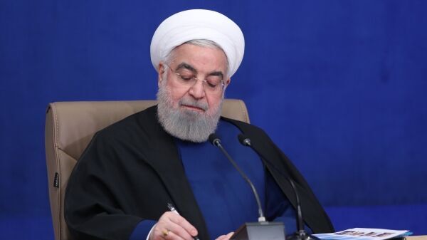 الرئيس روحاني يهنئ نظيره الايطالي بالعيد الوطني لبلاده